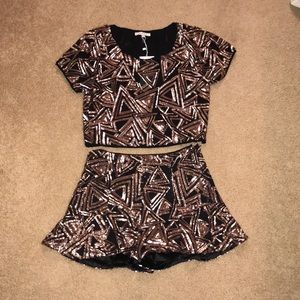 BRAND NEW SPARKLE OUTFIT